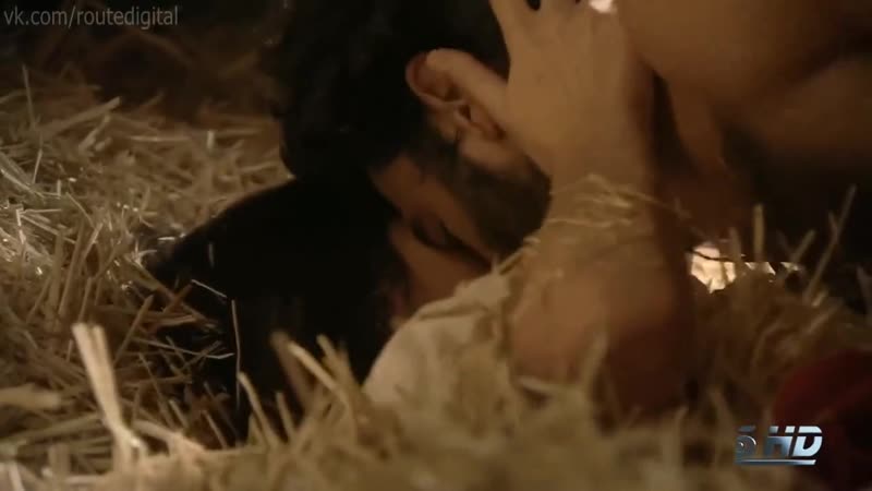 Dafne fernandez tierra de lobos (2010) (cena erótica na cama do filme cena de sexo nu com celebridades)